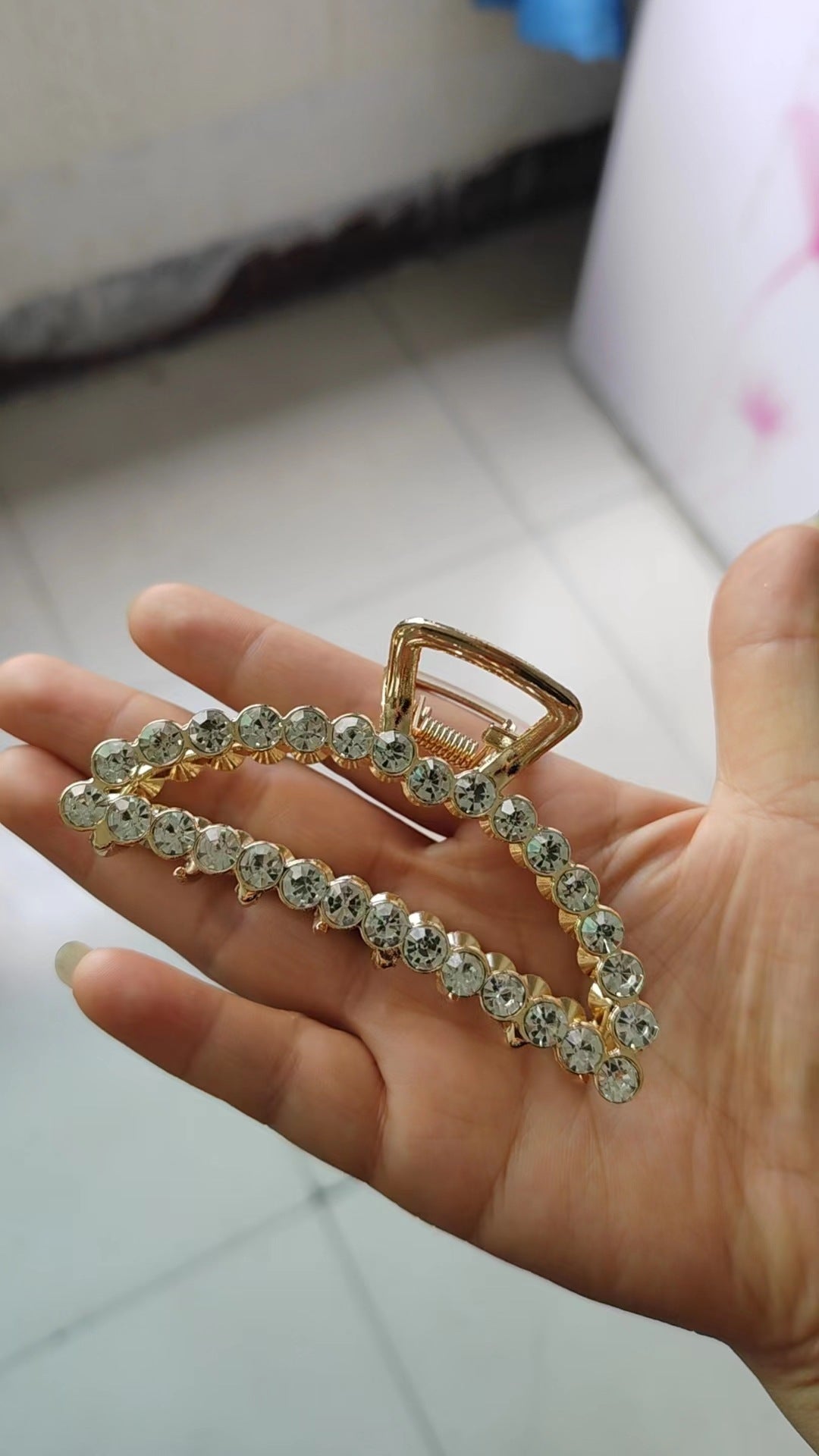 Kyrlune Gold Triangle Diamond Hair Clip