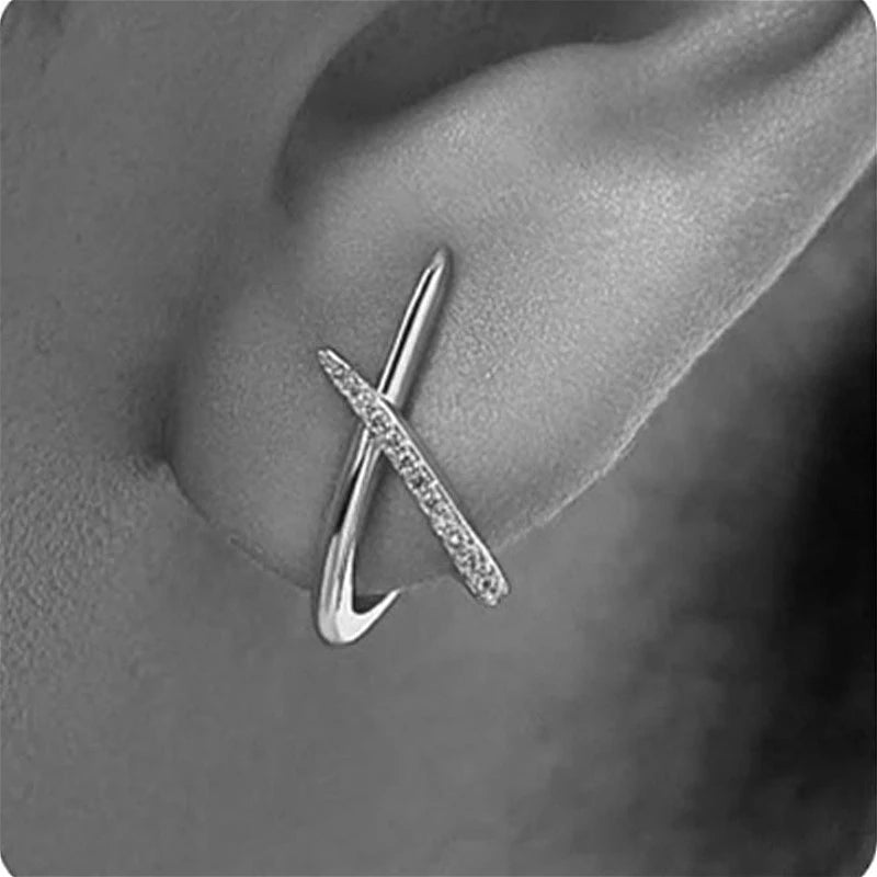 Kyrlune Gold Dainty Geometric Stud Earrings (2 Styles)
