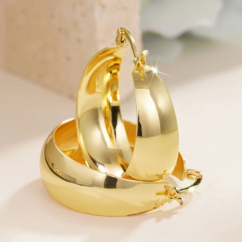 Kyrlune Gold Circle Statement Hoop Earrings