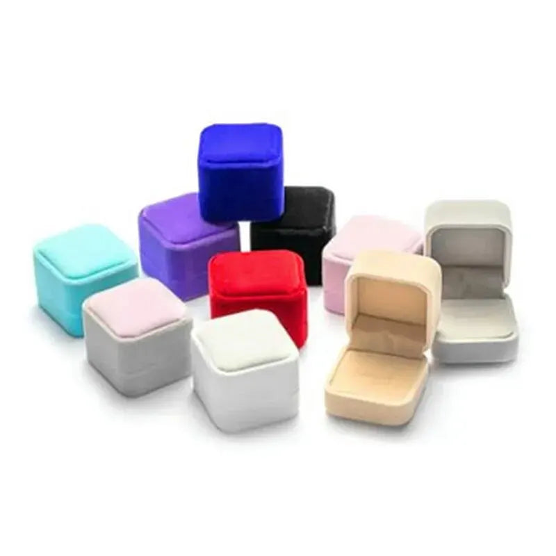 Kyrlune Velvet Gift Box - view 5
