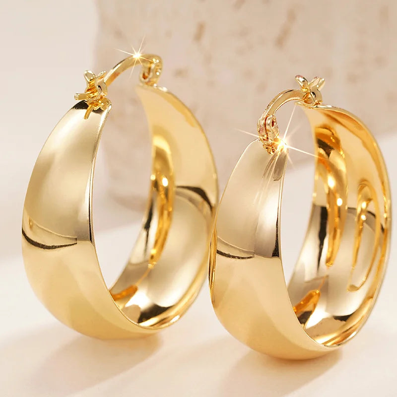 Kyrlune Gold Circle Statement Hoop Earrings