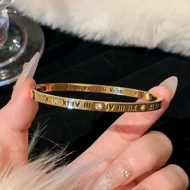 Kyrlune Gold Bangle Bracelet (6 Styles)