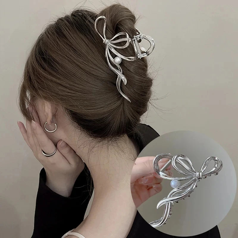 Kyrlune Gold Wave Hair Claw Clip
